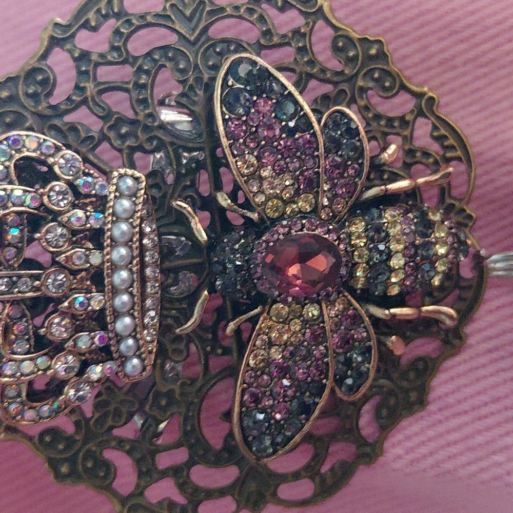 Artisan QUEEN BEE Brooch - Picture 2 of 6